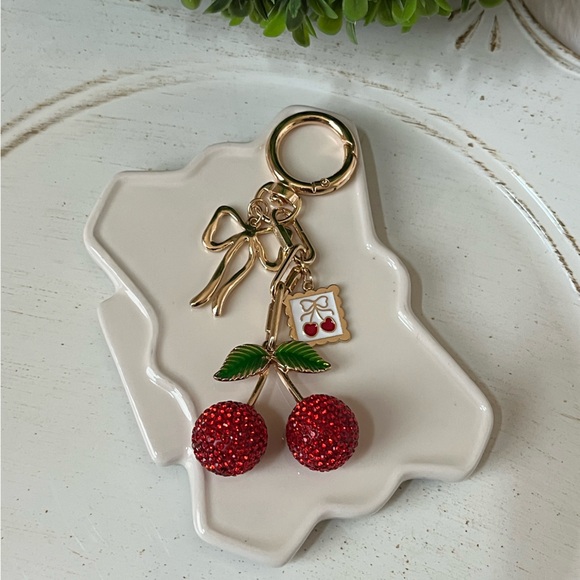 Gold tone cherry bag charm with bow and cherry frame charms nwot - Picture 4 of 9